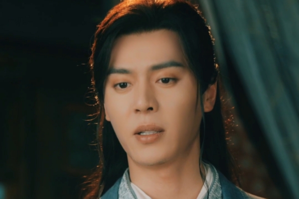 Romansa di Balik Mekar