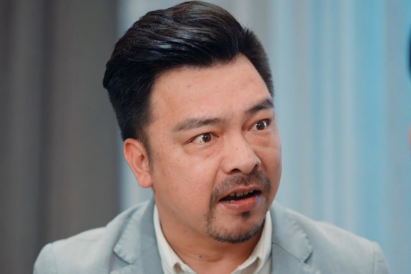 Ma Famille Sans-Cœur Me Supplie de Rentrer