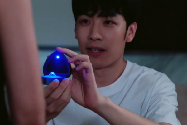 [Dubbed]The CEO's Bodyguard Boyfriend