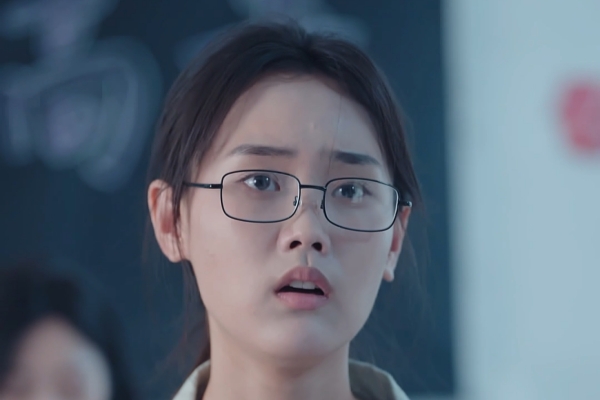 «Отличница из провинции»