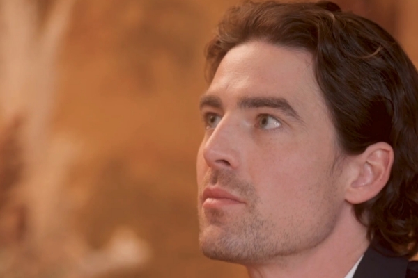 [مدبلج]مطاردة زوجتي التي رفضتني